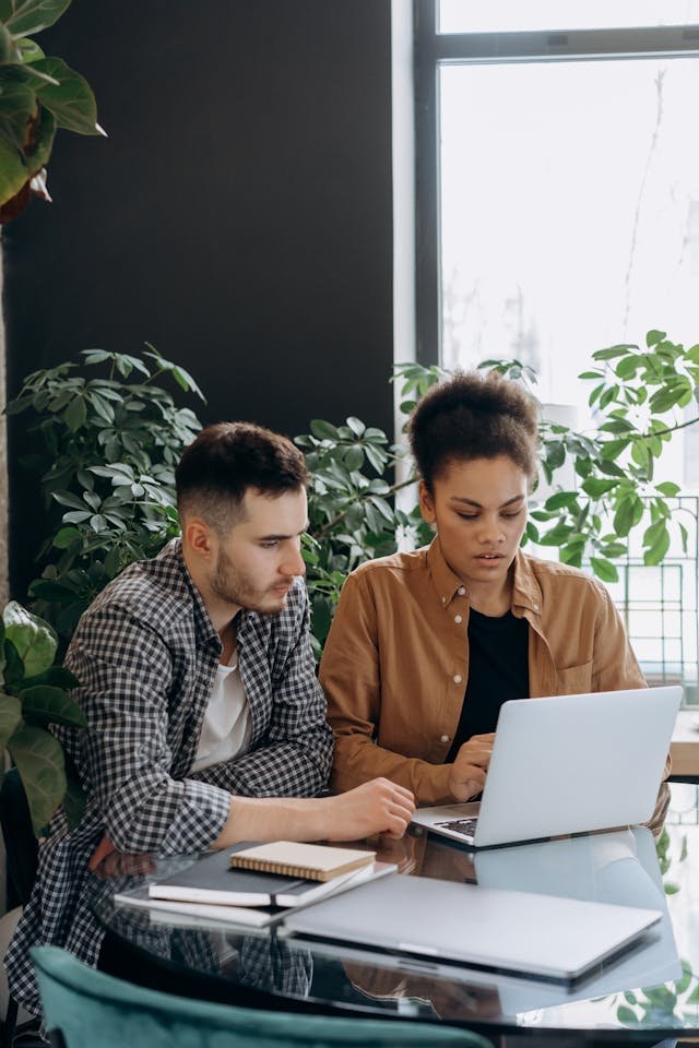 UK compliant HR toolkits with step-by-step guidance for small businesses