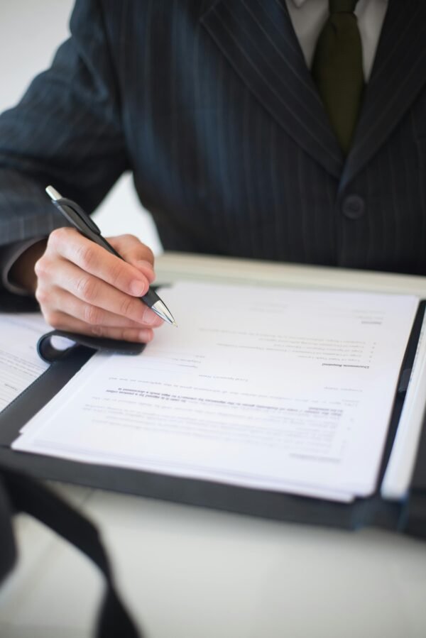 UK compliant staff handbook, employment contracts and HR policies for small businesses